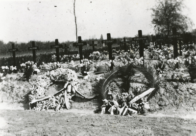 20-130 Herbegraven van gesneuvelde Franse militairen in Kapelle