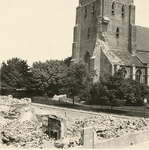 20-187 Oorlogsschade aan de Nederlandse Hervormde kerk te Kapelle in mei 1940. De schade werd aangericht door ...