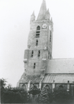 20-191 De beschadigde Nederlandse Hervormde kerk te Kapelle. De schade werd veroorzaakt door granaatvuur van de Engelse ...