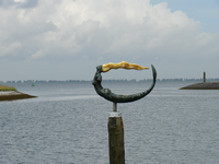 2009KAP9 Kunstwerk De Meermin bij de jachthaven te Wemeldinge