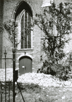 5-124 De zwaar beschadigde toren van de Nederlandse Hervormde kerk te Kapelle door het oorlogsgeweld in mei 1940