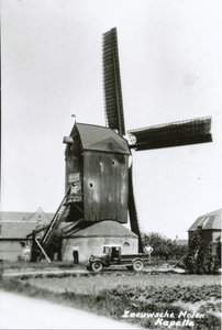 7-45 De oude molen aan de Biezelingsestraat te Kapelle