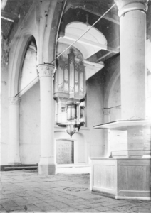 BRO-1505 Brouwershaven. Orgel in de Sint Nicolaaskerk, gebouwd in 1557.