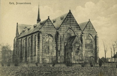 BRW-1127 Kerk, Brouwershaven. Brouwershaven. Noordwestzijde Nederlands Hervormde Sint Nicolaaskerk. De kerk werd ...