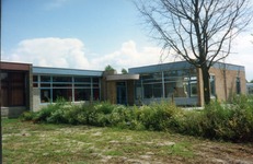 BUR-0473 Haamstede. Julianastraat. Uitbreiding van de combi-school C.N.S. Onder de Wieken en O.B.S. de Kirreweie.