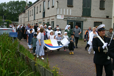 BUR-0669 Burgh. (Voormalige) gemeentewerkplaats Burghseweg. Burghse dag 2011. Opmars van de Marchingband ...