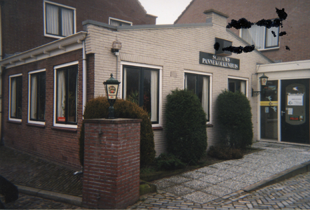 BUR-1317 Haamstede. Hogezoom. 't Schouwse Pannekoekenhuis aan de achterkant van hotel restaurant Haamstede