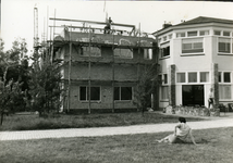 BUR-1395 Haamstede. Torenweg. RTM Hotel Vliegveld Haamstede. Verbouwing van de slaapkamers.