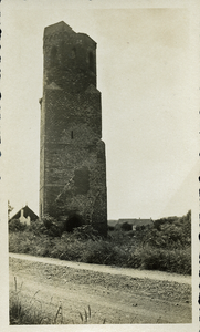 BUR-1465 Koudekerke. Koudekerkseweg. Plompe toren