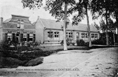 D-0629 Oosterland Groene Poort. Nieuwe school en onderwijzerswoning.