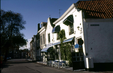 DIA-0405 Zierikzee. Nieuwe Haven 21 (hoek Nieuwe Bogerdstraat). Restaurant Auberge Maritime .