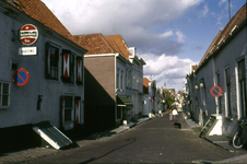 DIA-0429 Zierikzee. Nieuwe Bogerdstraat, gezien vanaf de Nieuwe Haven.