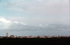 DIA-0809 Zierikzee. Gezicht op de stad vanaf de Oosthavendijk.