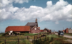 DIA-2011 Elkerzee. Elkerzeeseweg. Zicht op het dorp met de Hervormde kerk.