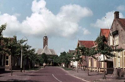 DIA-3412 Burgh. Kerkstraat. Gezicht op de kerk en de toren vanuit het noordoosten.