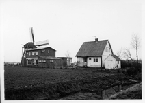 ELK-0031 Elkerzee. Elkerzeeseweg. Molen De Lelie . Grondzeiler, gebouwd in 1868