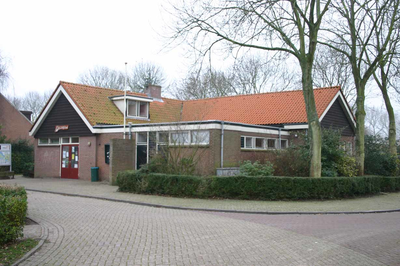 IMG-0279 Serooskerke. Dorpsplein. Dorpshuis.