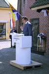 IMG-2203 Burgh-Haamstede. Hoek Haamsteedse Ring/Weststraat. Onthulling van de herinneringsplaquette met de namen van de ...