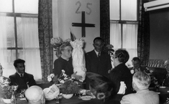 KWV-0192 Kerkwerve. 25-jarig jubileum van wijkzuster Cornelia van Zijp-Bijlo, die op 1 juni 1927 was aangesteld als ...