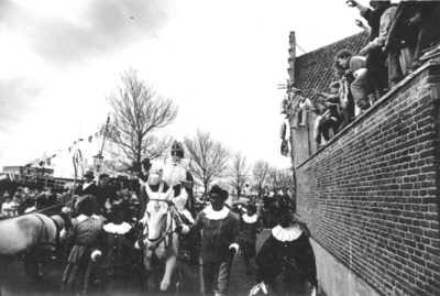 KZN-0473 Zierikzee. Nieuwe Haven. (Landelijke) intocht Sinterklaas (Bram van der Vlugt).