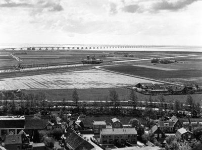 KZN-1066 Zierikzee. Zeelandbrug, gezien vanaf de Sint Lievens Monstertoren.
