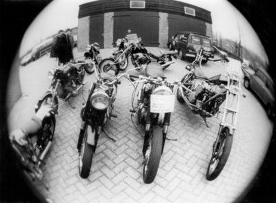 KZN-1989 Zierikzee. Jeugdsoos Brogum. Motorruilbeurs motorclub Lost Ones.