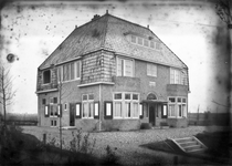 LM-0045 Oosterland. Molenweg 65. Villa Oostkenshil. Gebouwd in opdracht van burgemeester J.C. van der Have. Deze villa ...
