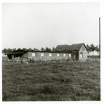 SDB-0081 Schuddebeurs. Roterijdijk. De voormalige vlasroterij 'Dreischor' te Schuddebeurs. Het gebouw werd in 1968 ...