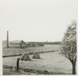 SDB-0082 Schuddebeurs. Roterijdijk. De voormalige vlasroterij 'Dreischor' te Schuddebeurs. Het gebouw werd in 1968 ...