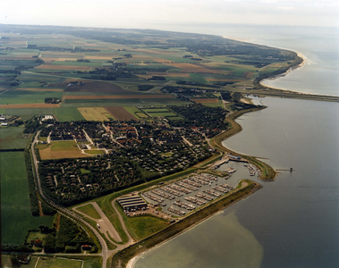 SDK-0402 Scharendijke. Omgeving haven Kloosternol.