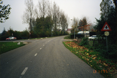 SJL-0037 Sirjansland. Bredeweg. De kruising met de Lageweg gezien vanuit het zuiden.