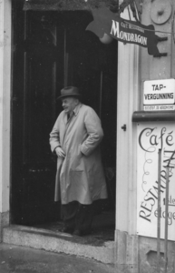 SP-0553 Zierikzee. jhr.mr. Jacobus Schuurbeque Boeye, (1891-1955). Burgemeester van Zierikzee, 1934-1955. Foto gemaakt ...