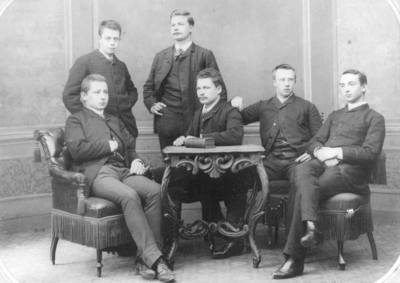 SP-0706 Zonnemaire. Linksboven: prof. Pieter Zeeman (1865-1943). Natuurkundige, Nobelprijswinnaar. Afgebeeld tussen ...
