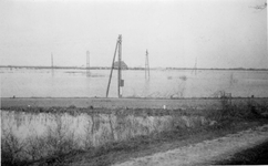 SW-2165 Zierikzee. Polder Gooikensnieuwland, gezien vanaf de dijk ter hoogte van de boerderij Stadwijk .