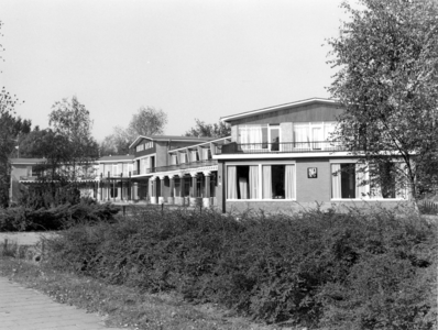W-0037 Haamstede. Kloosterweg. Het gemeentehuis van Westerschouwen.