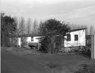 W-0257 Burgh. Leliëndaleweg. Sportpark Van Zuijen. Kantine/kleedaccommodatie voetbalver. DFS (Door Fusie Sterk).