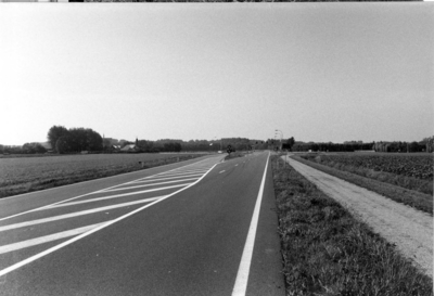 W-0766 Haamstede. Serooskerkseweg. Kruising met Kraaijensteinweg en Bouwmansweg.