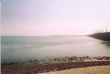 W-0933 Westenschouwen Oosterscheldekering De damaanzet aan Oosterscheldezijde