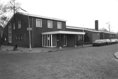 W-1078 Renesse. Zeeanemoonweg / Oude Moolweg. Dorpshuis.