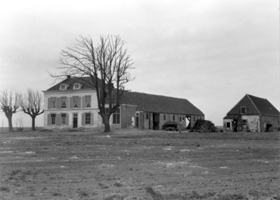 W-1214 Noordwelle. Lokkershofweg 1 (vroeger gelegen aan de Stoofweg) Herenhuis/boerderij Zeelandia . Rijksmonument.