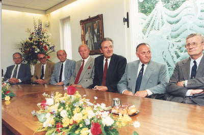 W-1540 Westerschouwen. Intrede van de laatste burgemeester van de gemeente Westerschouwen, H.Tees (1991-1996). Leden ...