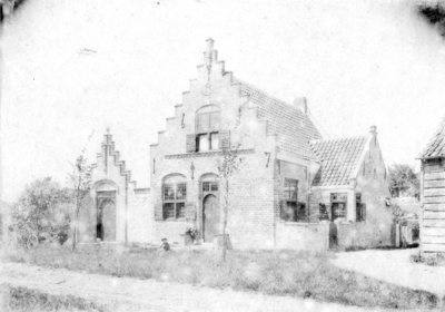 W-1953 Haamstede Huize Het Anker Een oude boerenwoning die tussen 1917 en 1918 is omgebouwd tot jachthuis voor dhr. van ...