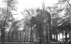 WA-0141 Renesse. Korte Reke. Ned. Herv. Kerk (St. Jacobskerk). De school was toen nog aan de kerk gebouwd.
