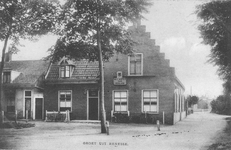 WA-0151 Renesse. Hoek Korte Reke (links) Hogezoom (rechts). Café-restaurant Het Wapen van Zeeland .