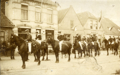 WA-0554 Haamstede. Ring. Stoet paarden ter gelegenheid van de installatie van burgemeester J.A. van Zuijen.