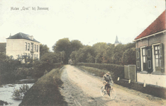 WA-0951 Renesse. Stoofweg. Richting Renesse, rechts de woning van Jan Padmos, links Huize Grol.