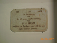 X-1611 Zierikzee. Nieuwe kerk. Gedenksteen m.b.t. het 60-jarig ambtsjubileum van dr. Johannes Helder (Hervormd ...