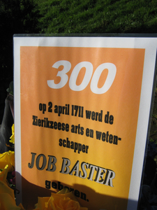 X-2088 Zierikzee. Havenpark. Herdenking van de 300ste geboortedag van Job Baster door de Rotaryclub Zierikzee. Bij het ...