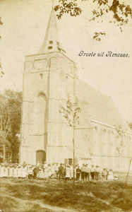 X-3442 Renesse. Lange Reke. De Jacobuskerk met daarvoor de 11- en 12 jarige kinderen van de zondagschool. Op deze ...