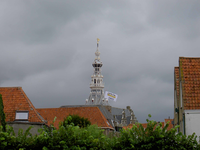 X-3488 Zierikzee. Toren stadhuis Meelstraat. Toren, gezien vanaf de Poststraat, tijdens Momumentendag.